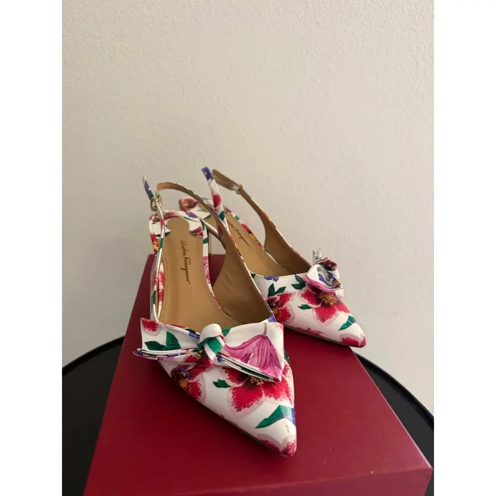 Salvatore Ferragamo white floral peony slingback heels sz 9 1/2